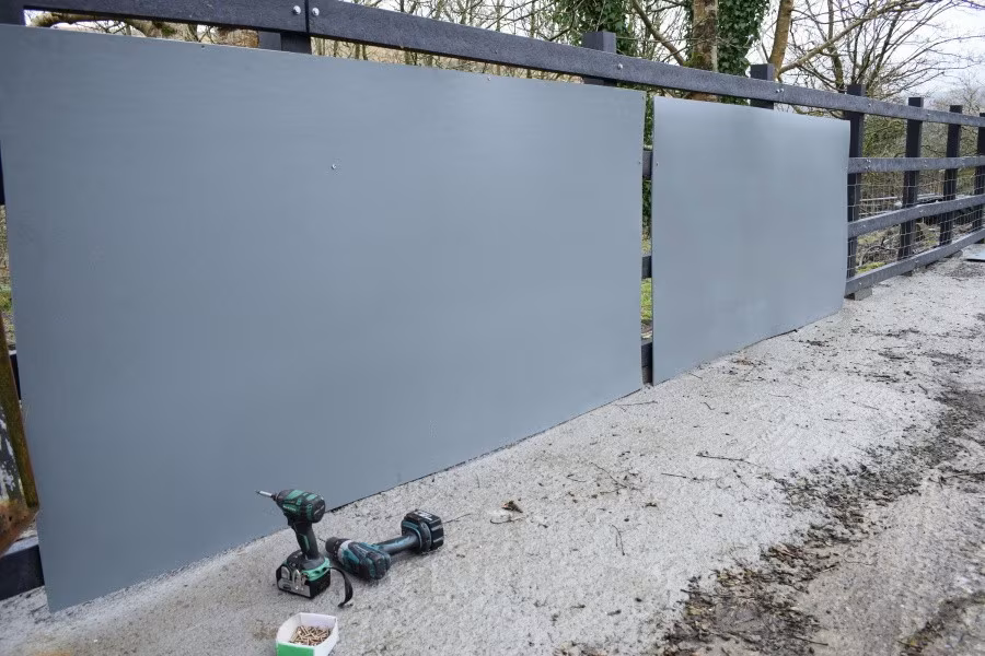 Animal fence application